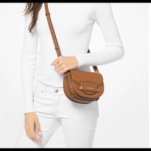 ❌🚫SOLD Michael Kors small saddle crossbody bag